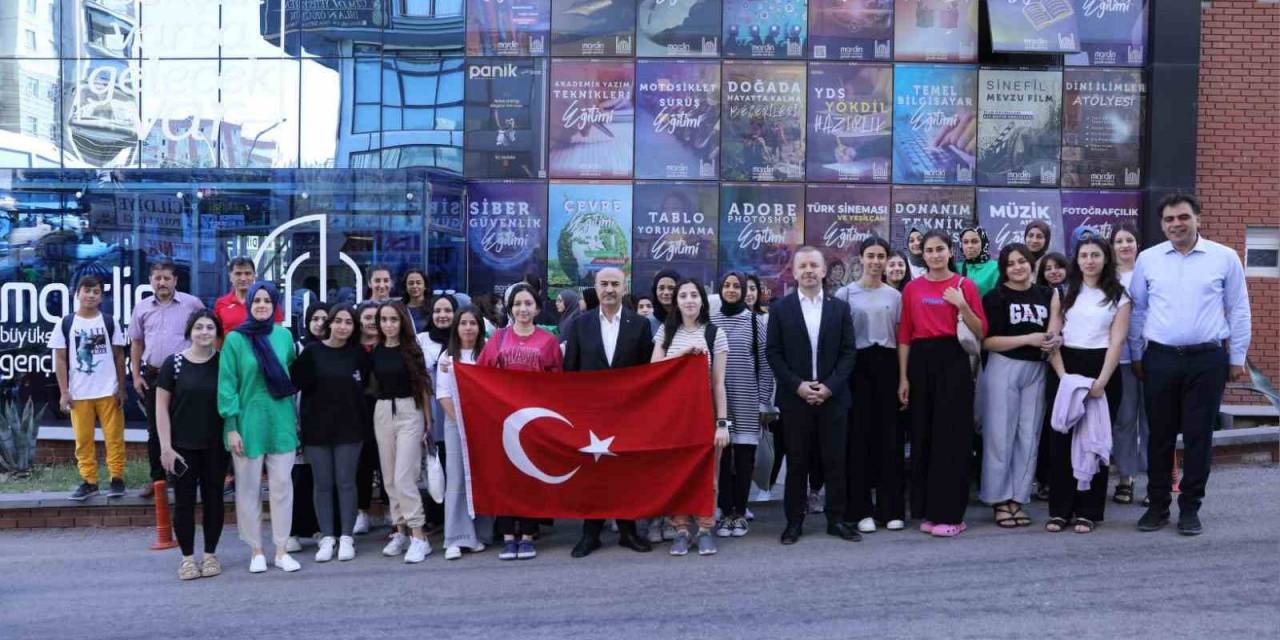 Mardin Valisi Demirtaş: “gençlerimizin Her Zaman Yanında Olmaya Devam Edeceğiz”