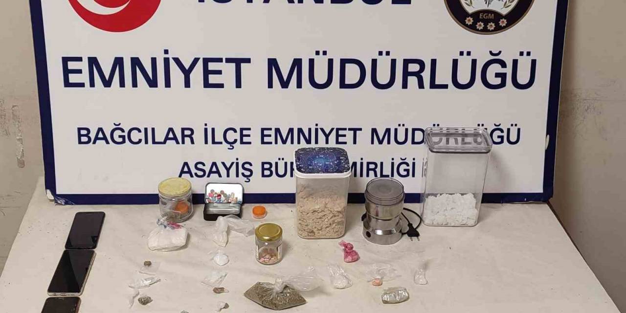 Bağcılar’da Uyuşturucu Operasyonu: 1 Kilo 456 Gram Uyuşturucu Madde Ve 71 Adet Uyuşturucu Hap Ele Geçirildi