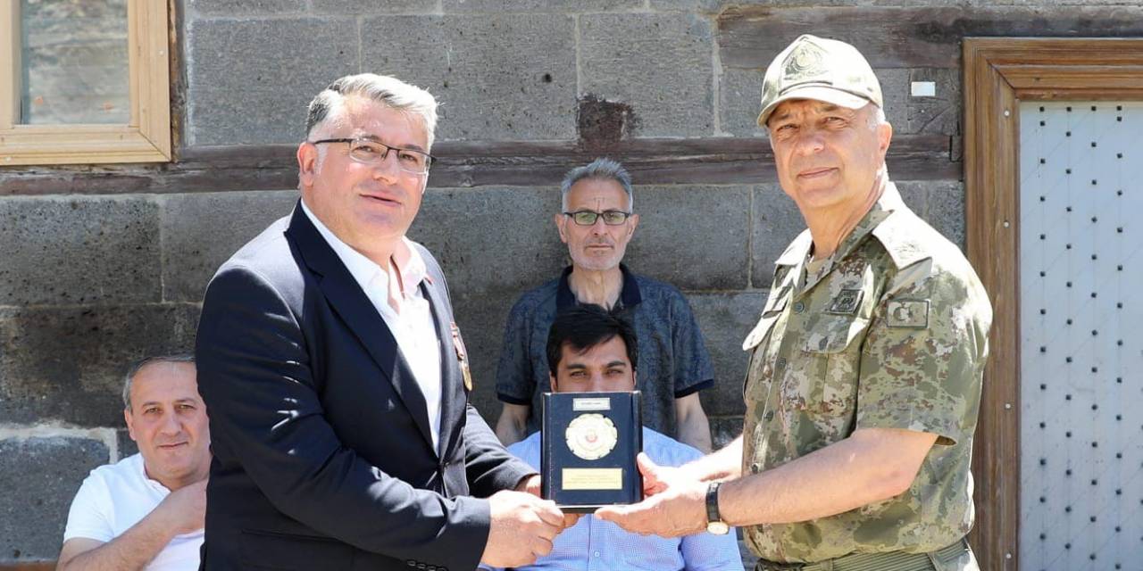 Türkgenci Ve Ünsal Paşalardan Anlamlı Ziyaret
