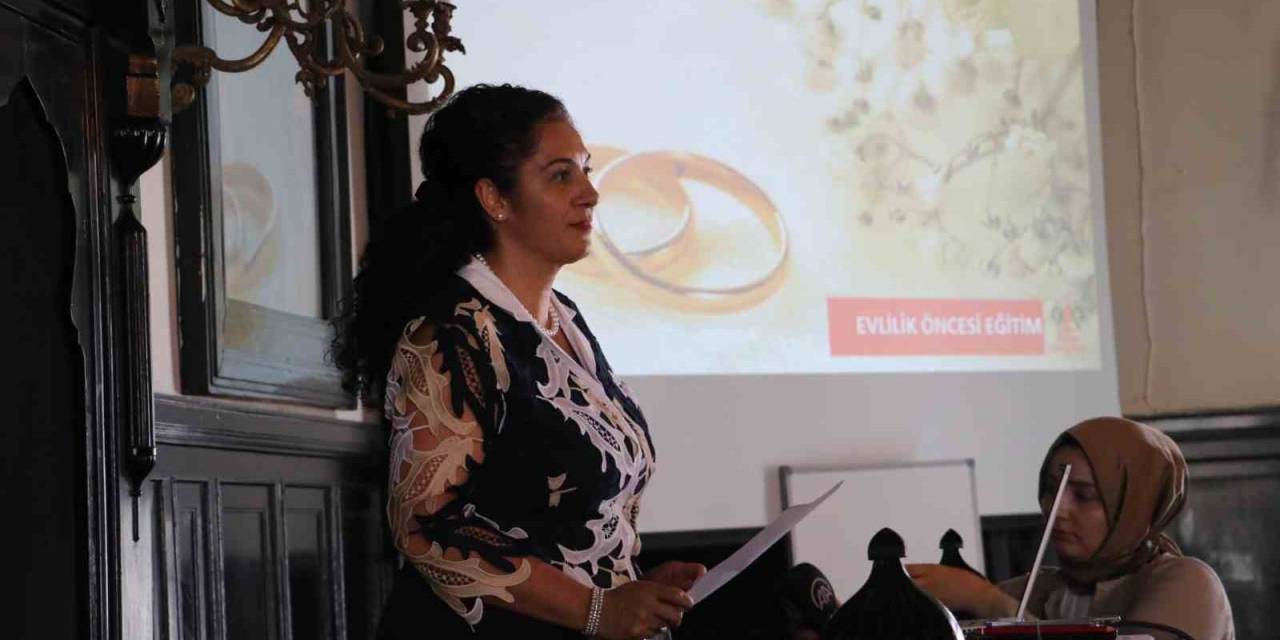 Aile Ve Sosyal Hizmetler Bakanlığından Bekarlara Ve Evlilik Hazırlığı Yapan Çiftlere ‘evlilik Öncesi Eğitim Programı’
