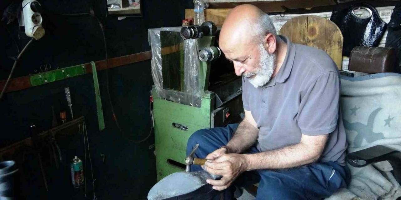 5 Metrekarelik Dükkanda Geçen 40 Yıl