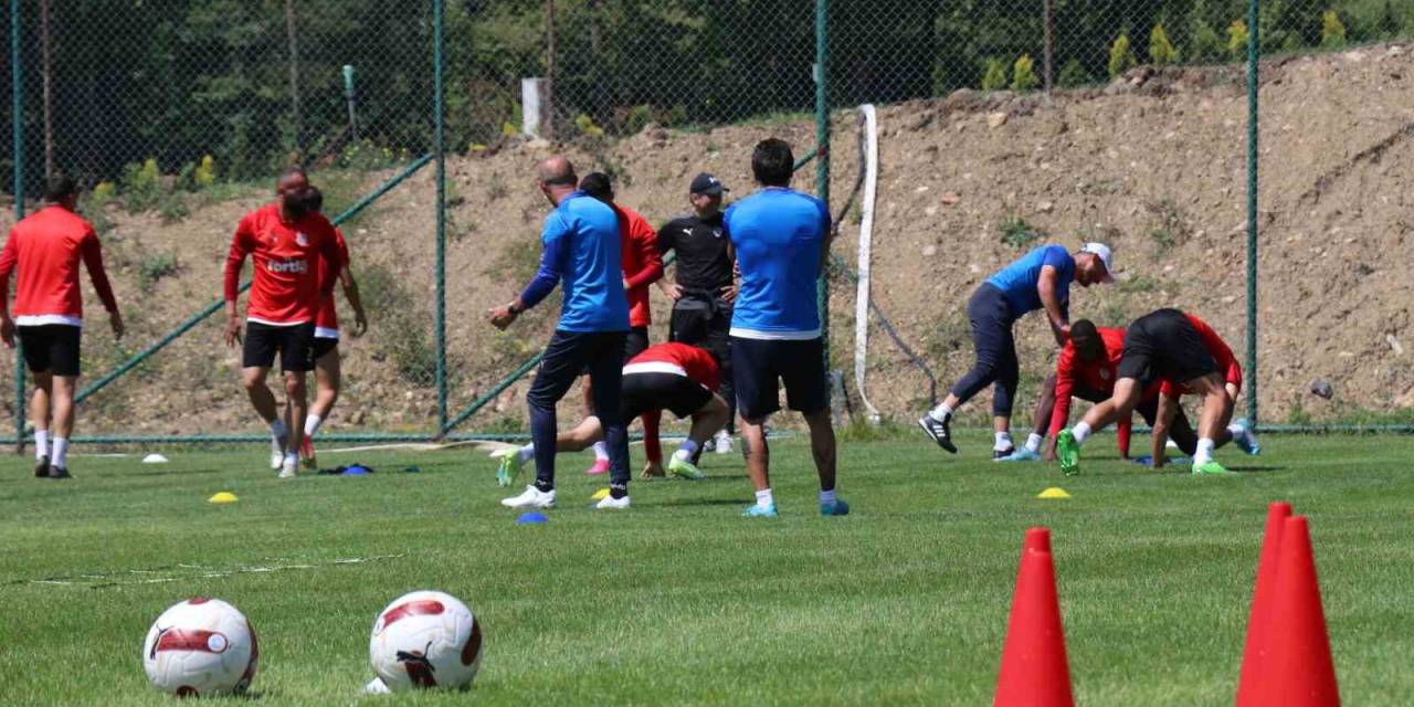 Pendikspor, Bolu’da Hazırlıklarını Sürdürüyor