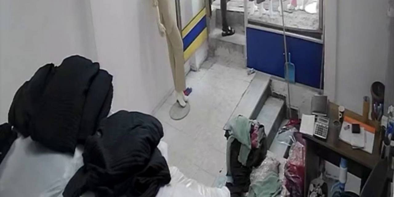 Boğazına Şeker Takılan Çocuğu Esnaf Kurtardı: O Anlar Kameraya Yansıdı