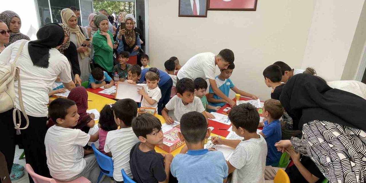 Esenyurt’ta Kadın Sosyal Yaşam Merkezi Ek Hizmet Binası’nın Açılışı Yapıldı