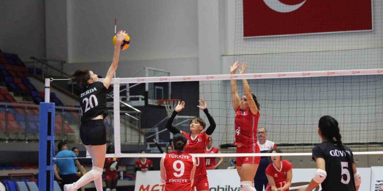 Türkiye Kadın Milli Takımı Grup Maçlarını Lider Olarak Tamamladı