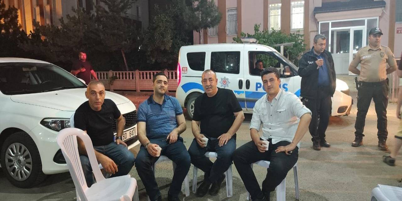 Düğün Sahiplerine Silah Uyarısı