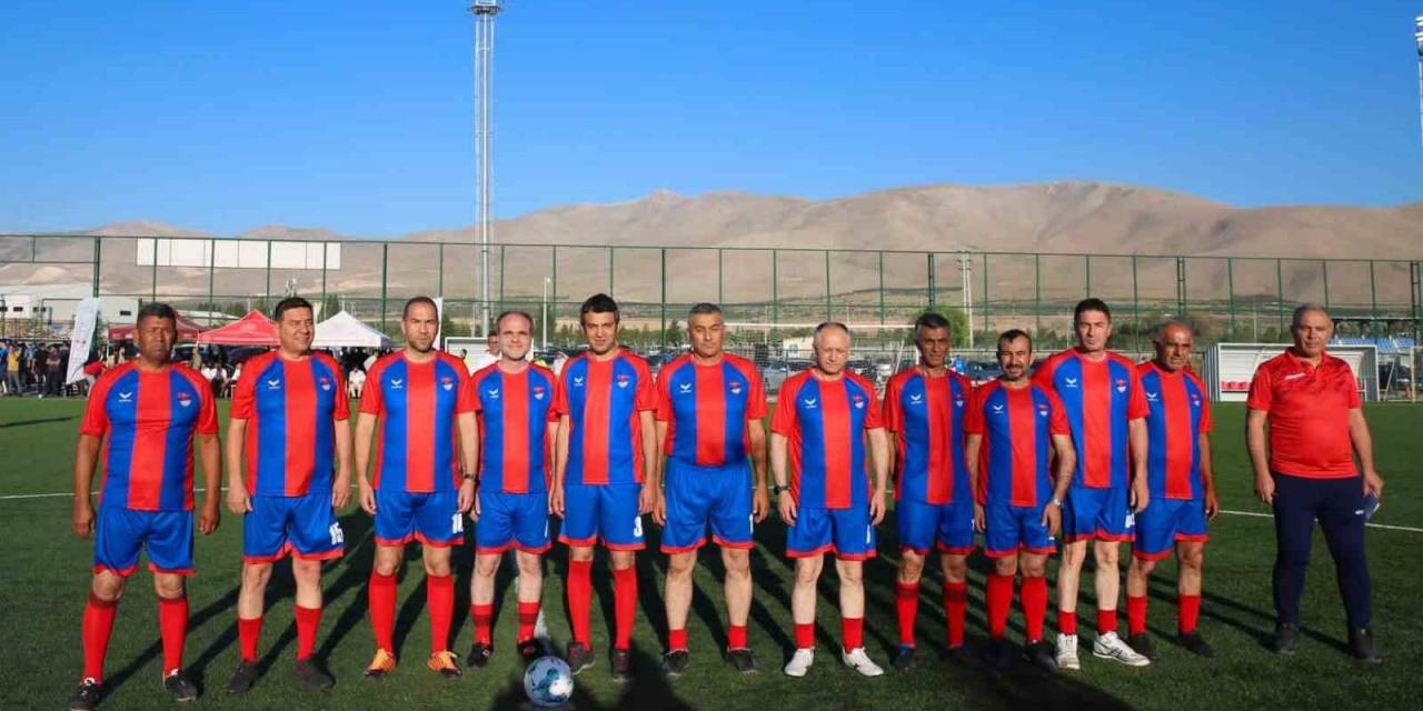 Niğde’de 15 Temmuz Futbol Turnuvası Başladı