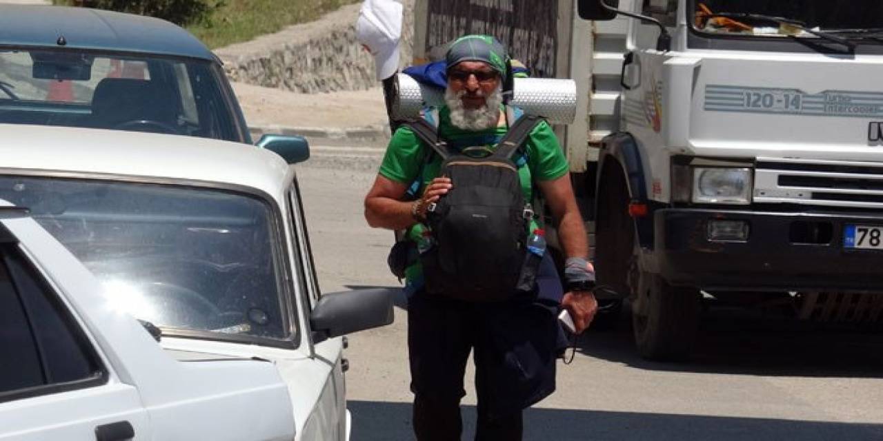 Emekli Olup Türkiye’yi Yürüyerek Gezmeye Başladı