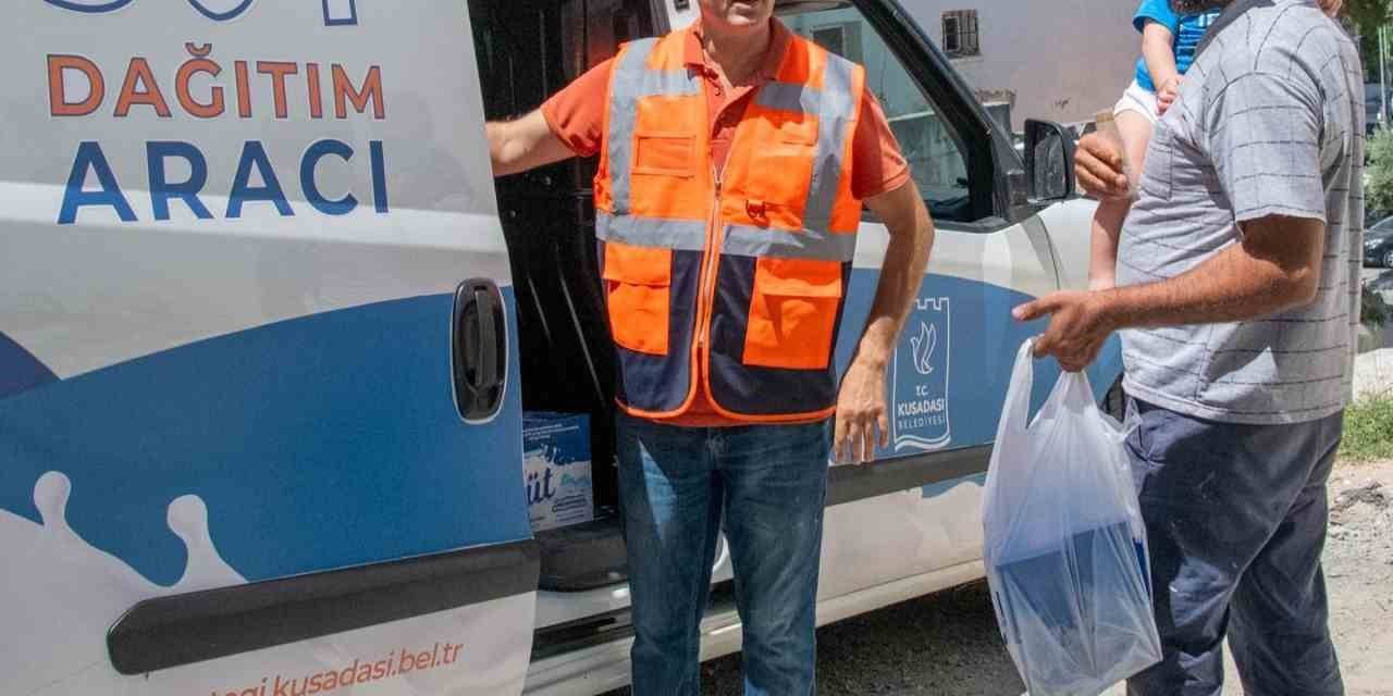 Kuşadası Belediyesi’nin Süt Desteği İle Çocuklar Sağlıklı Büyüyor