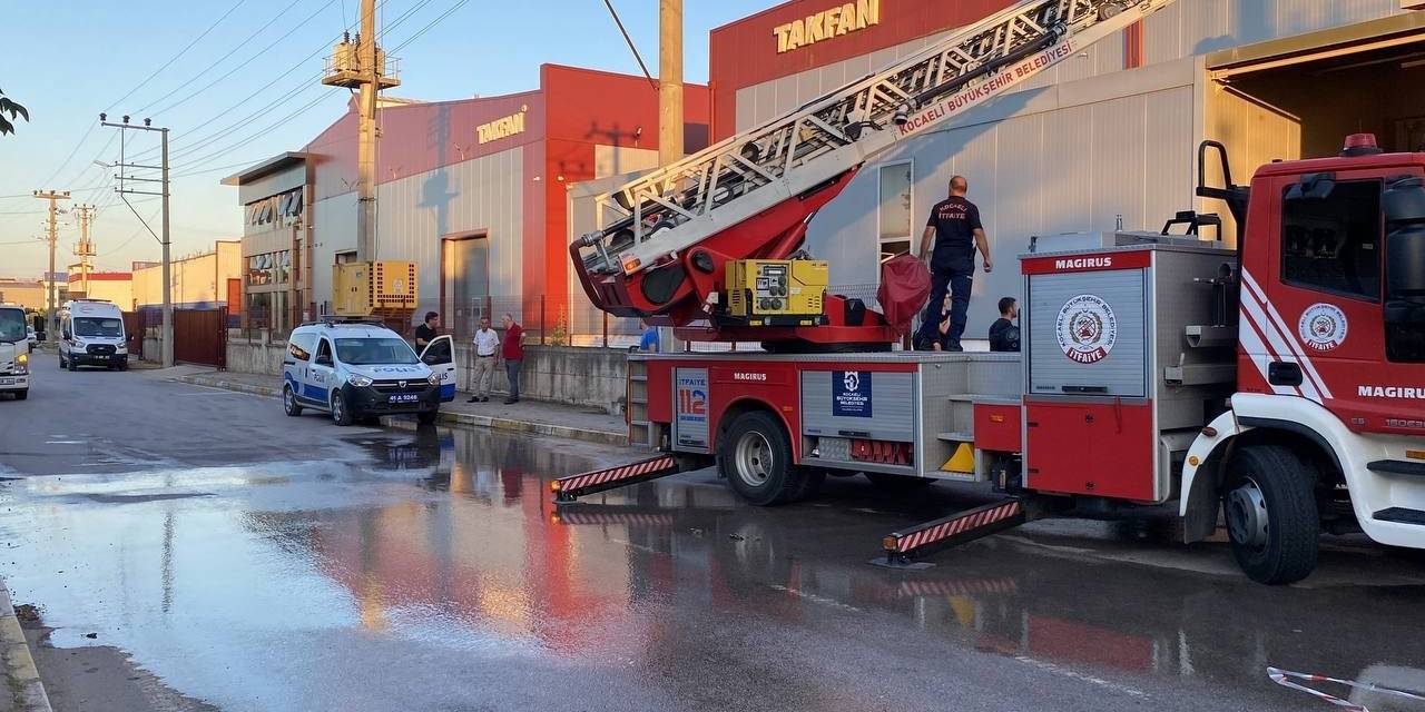 Fabrika Jeneratöründe Yangın Çıktı