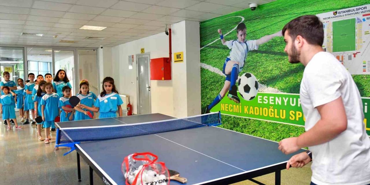 Esenyurtlu Çocuklar Yeteneklerini Yaz Spor Okulları’nda Keşfediyor
