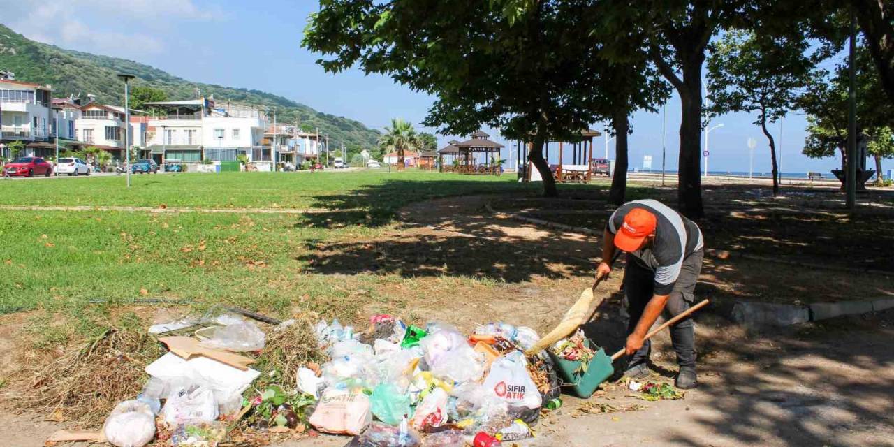 Karacabey’in Sahil Bölgelerinde Hummalı Temizlik Çalışması