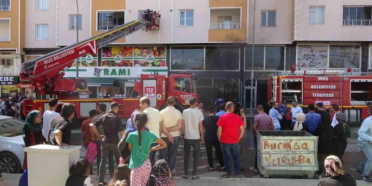 Tekstil Atölyesinde Çıkan Yangın Korkuttu