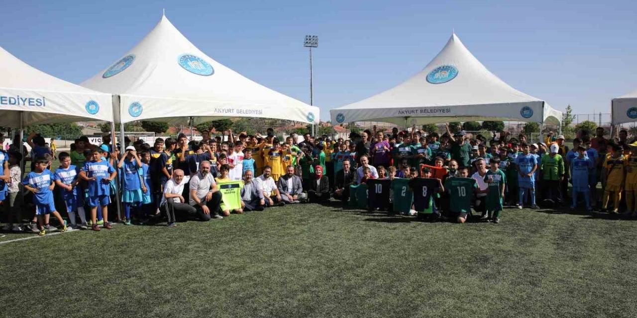“camiden Sahaya” Futbol Turnuvası 10 Yaşında