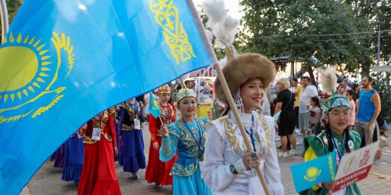 26. Türk Boyları Şöleni Kortej Yürüyüşü İle Başladı