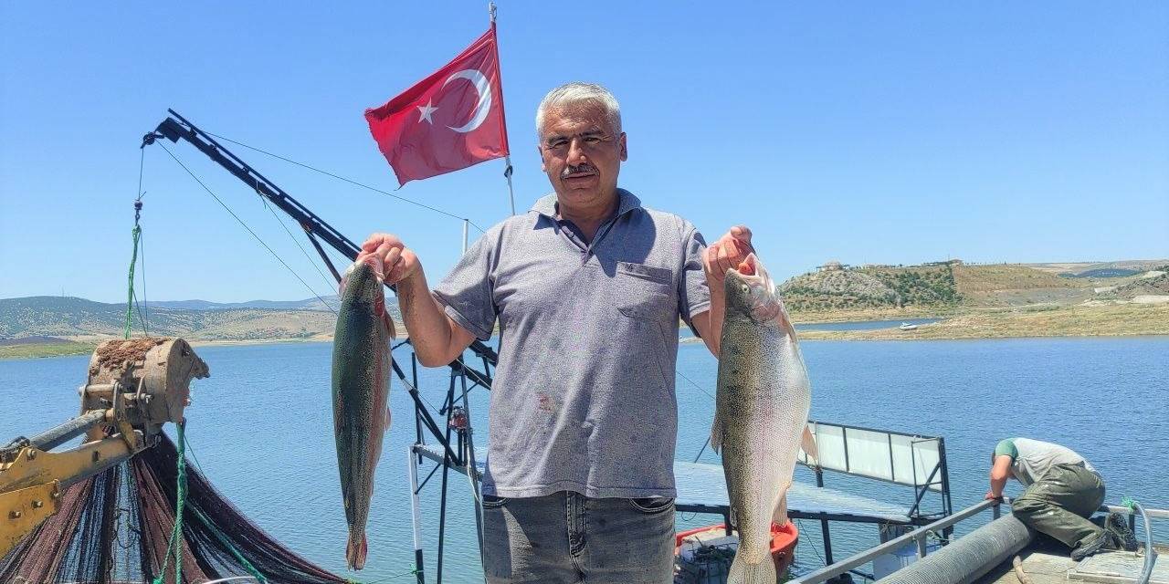 Bozkırın Ortasında Üretilen Balıklar Avrupa’da Sofraları Süslüyor