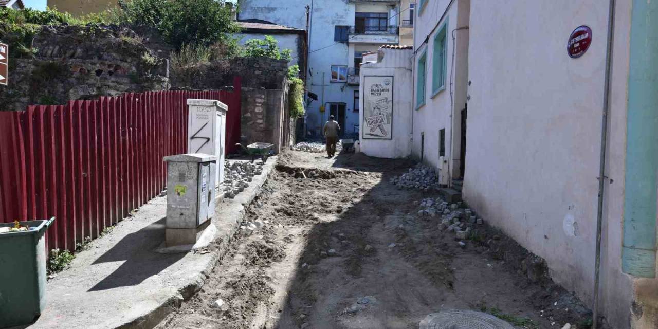 Tarihi ‘sarayatik Sokak’ Yenileniyor