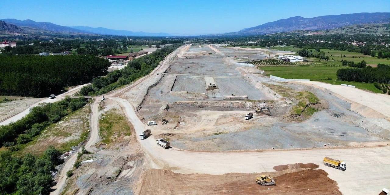 Tokat’ta Yeni Nesil Sanayi Sitesinin Yapımı Devam Ediyor