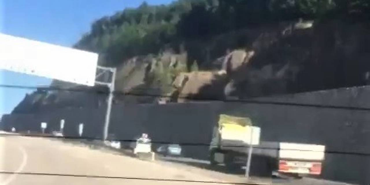 Ters Yöne Giren Sürücü Trafiği Tehlikeye Attı