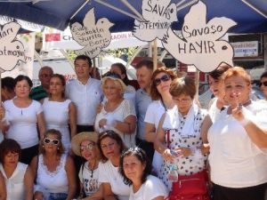 Chp’liler "Barış" İçin Beyaz Giyindi