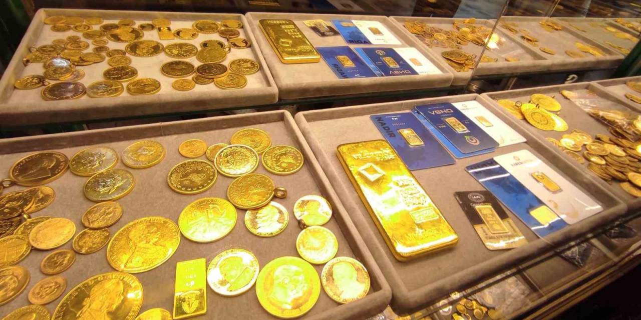 Gram Altın Rekor Seviyede, Gümüşe De İlgi Artıyor