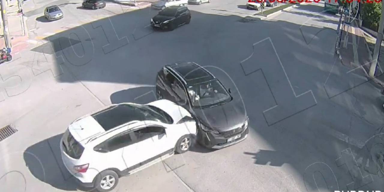 Burdur’daki Trafik Kazaları Güvenlik Kameralarına Yansıdı