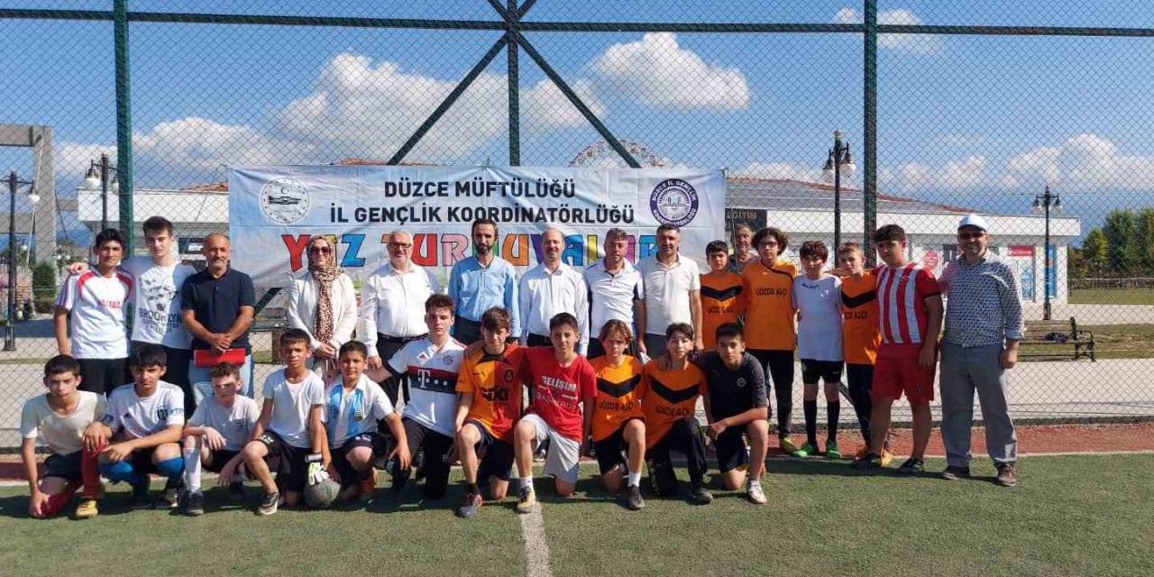 Camiler Arası Futbol Turnuvası Başladı