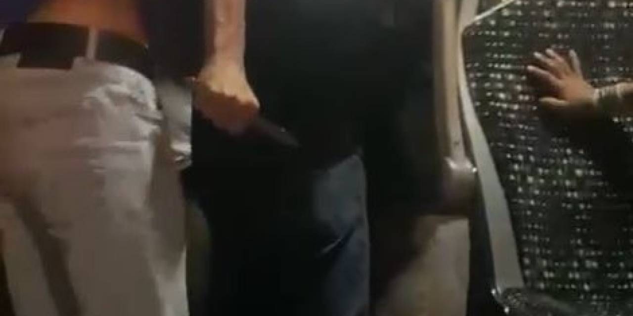 Bıçakla Minibüste Terör Estirdi