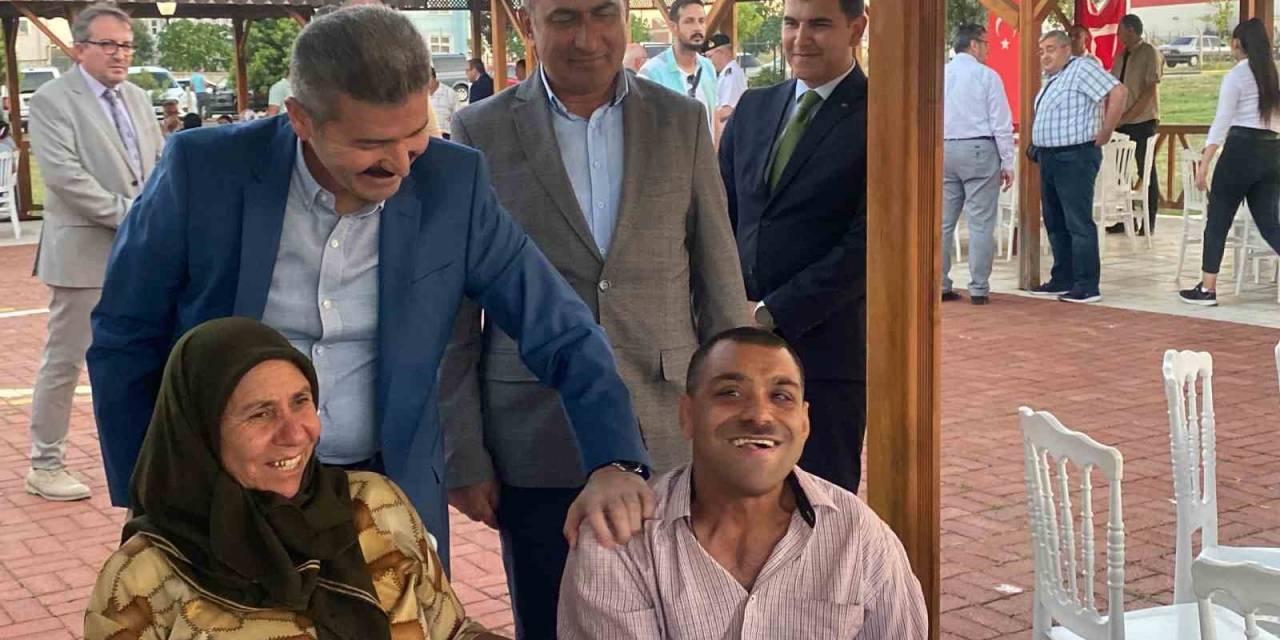 Vali Ergün, Cemevinde Düzenlenen İftara Katıldı
