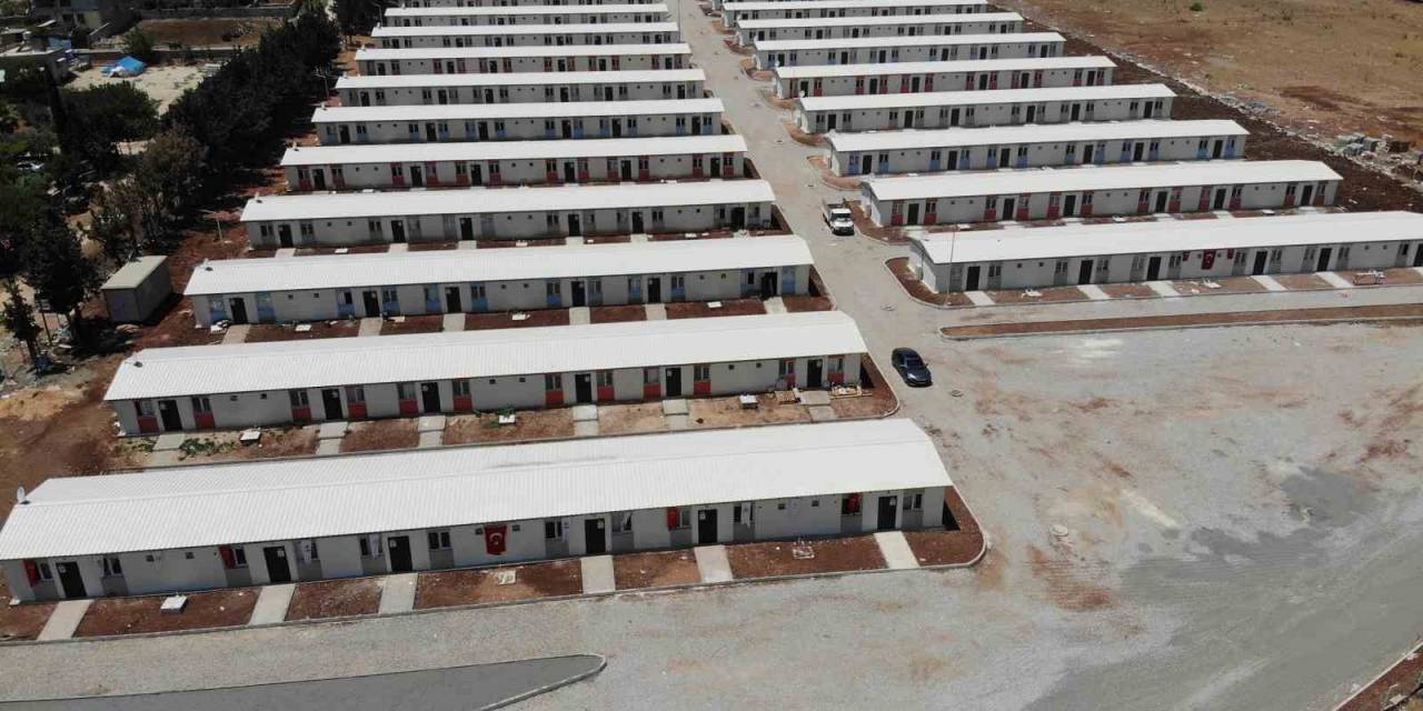 Enkaz Kentte Depremin Yaraları Sarılıyor: Briket Evlerde Yaşam Başladı