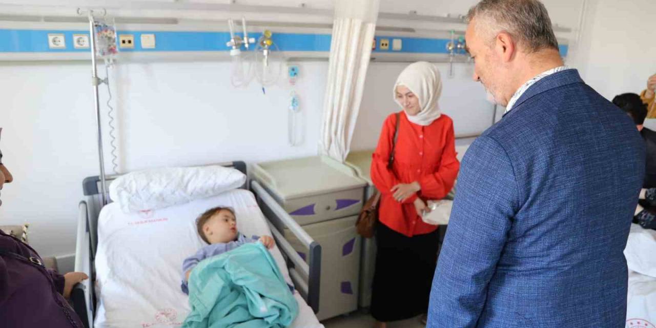 19 Mayıs Geleneksel Sünnet Şöleni: 65 Çocuk Erkekliğe İlk Adımı Attı