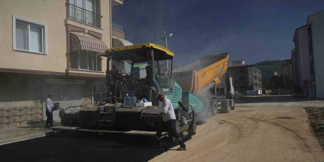 Gemlik Belediyesi’nden Yol Yapım Atağı