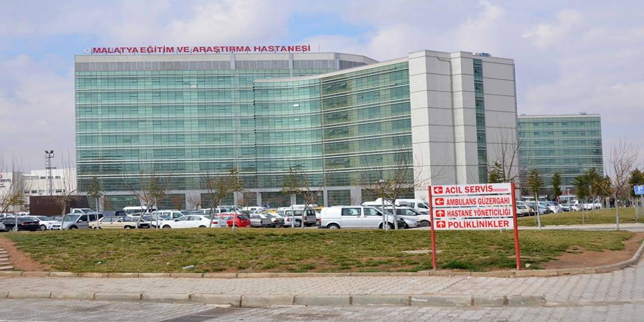 Konteyner İndirilirken Yaralandı