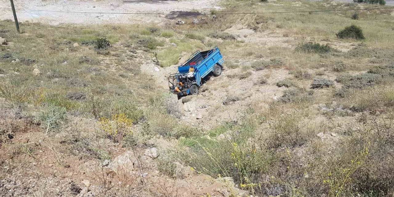 Isparta’da Pat Pat Devrildi: 2’si Çocuk 4 Yaralı