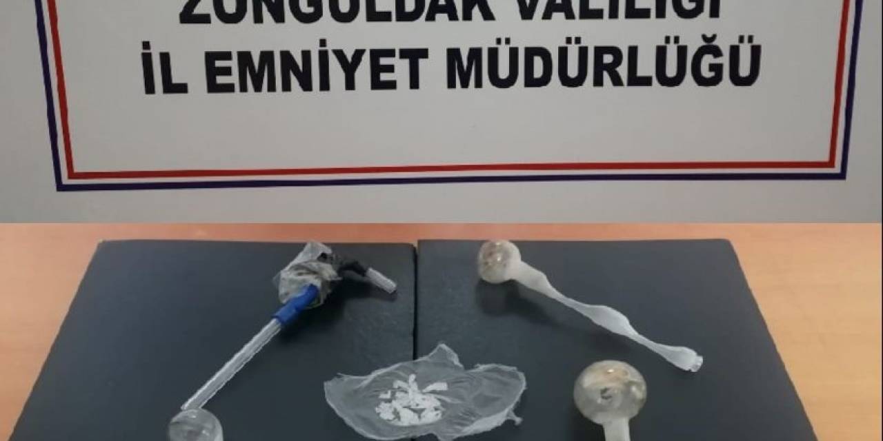 Polisin Denetiminde Uyuşturucu İle Yakalandılar