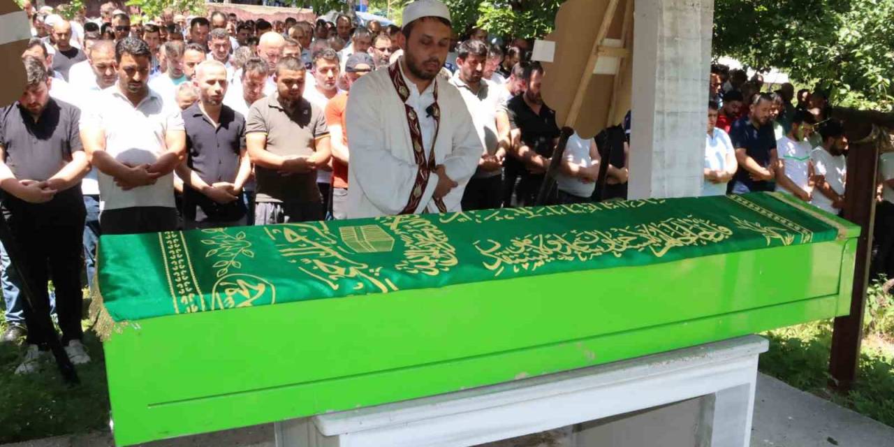 Maden İşçisi Ayyıldız, Toprağa Verildi