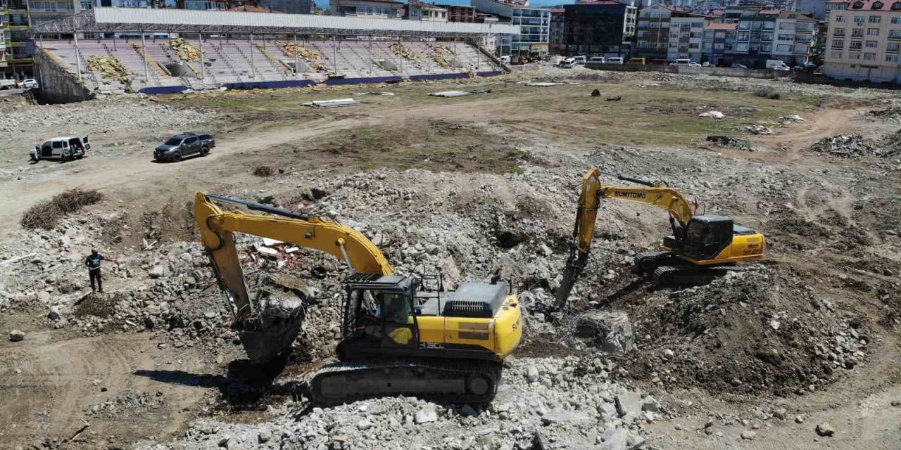 Türkiye’nin 128’nci Millet Bahçesinde Yıkım Çalışmaları Yüzde 90 Tamamlandı