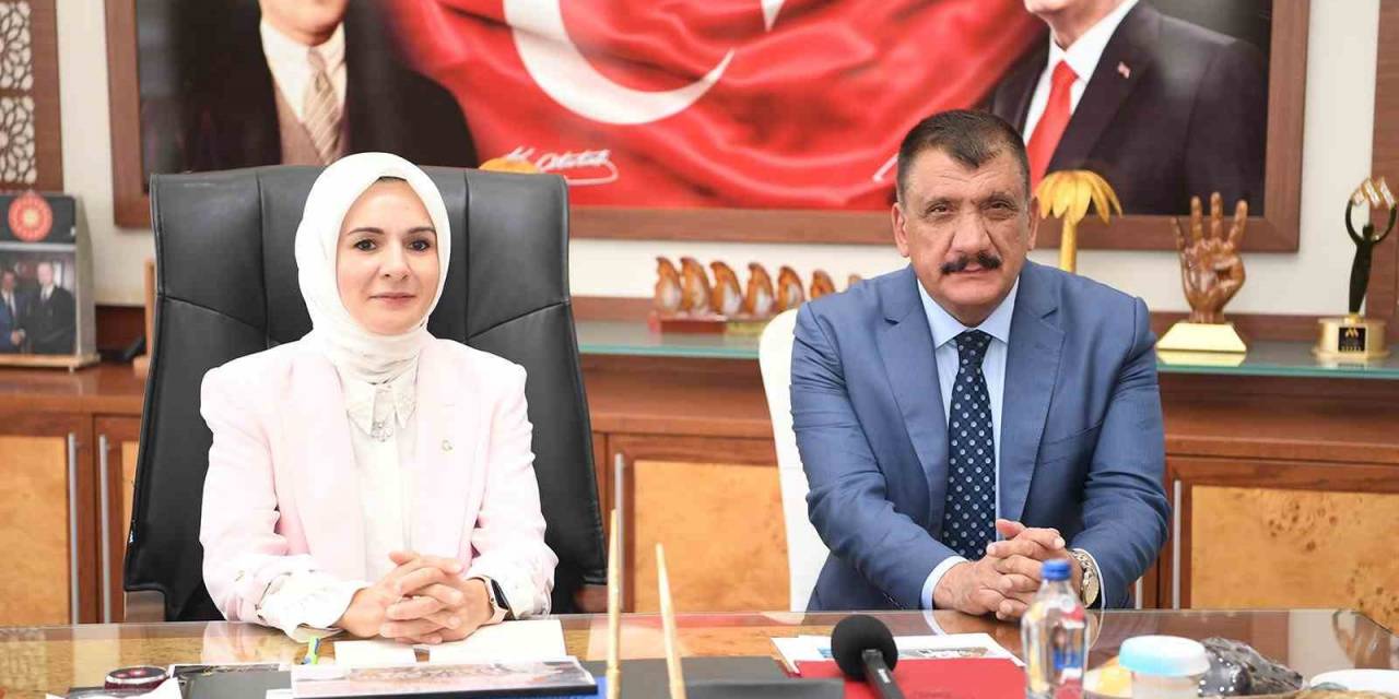 Bakan Göktaş: “acımız Büyük Ama İnşa Sürecinde El Birliğiyle Devam Ediyoruz”