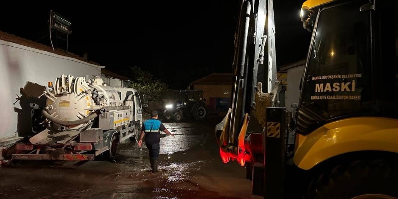 Maski’den Akhisar’da Ana Boru Arızasına Anında Müdahale