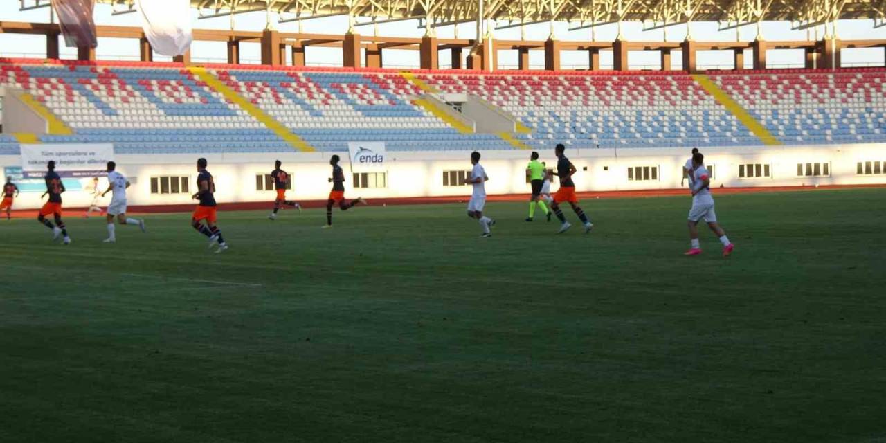 Başakşehir İkinci Hazırlık Maçında Galip Geldi