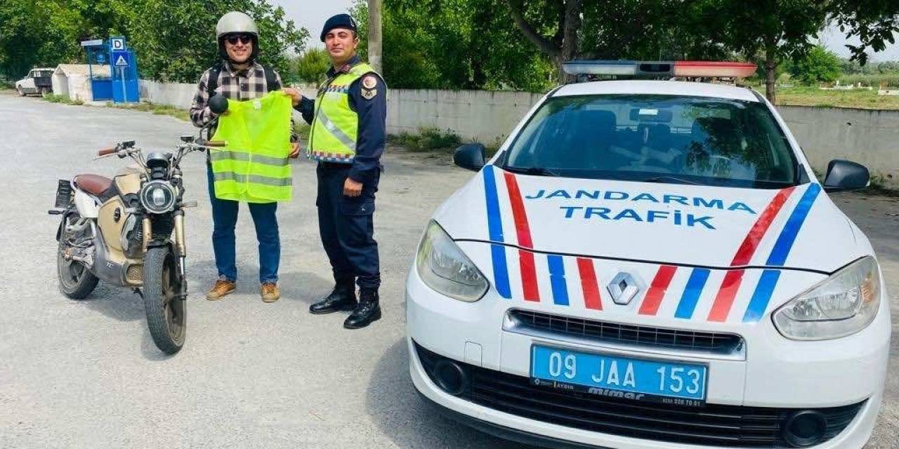 Jandarma Ekipleri Motosiklet Sürücülerini Bilgilendirdi