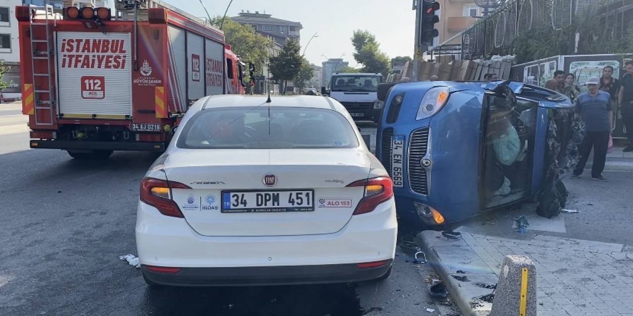 Kartal’da Trafik Kazası: 3 Yaralı