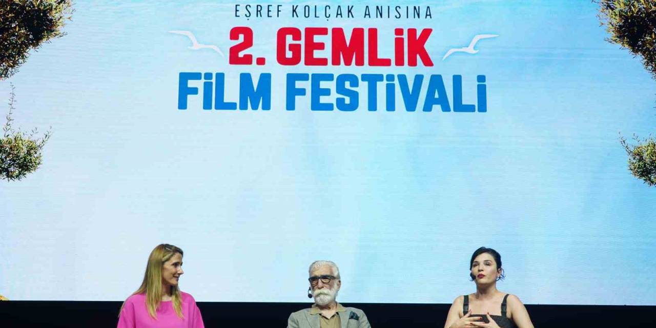 2. Gemlik Film Festivali’nin Açılışını Cezmi Baskın Ve Gonca Vuslateri Yaptı