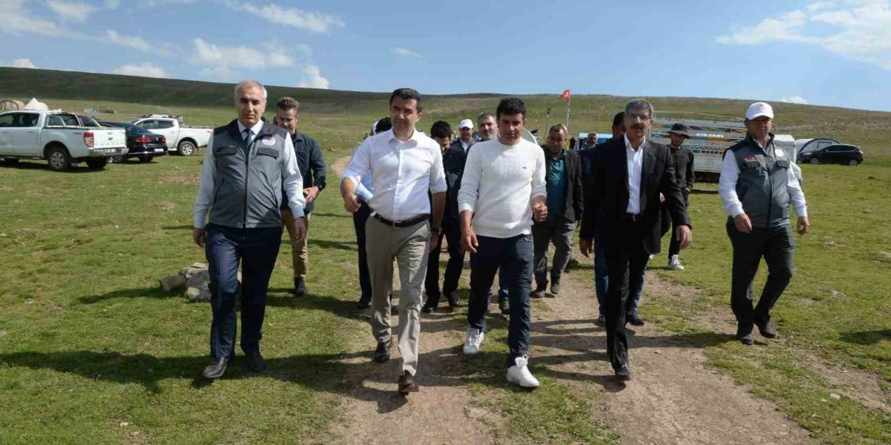 Erzurum’un Meraları Göçer Aileleri Ağırlıyor