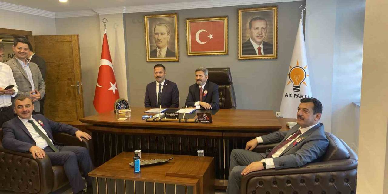 Bakan Yardımcısı Aydın, Ak Parti Teşkilatını Ziyaret Etti