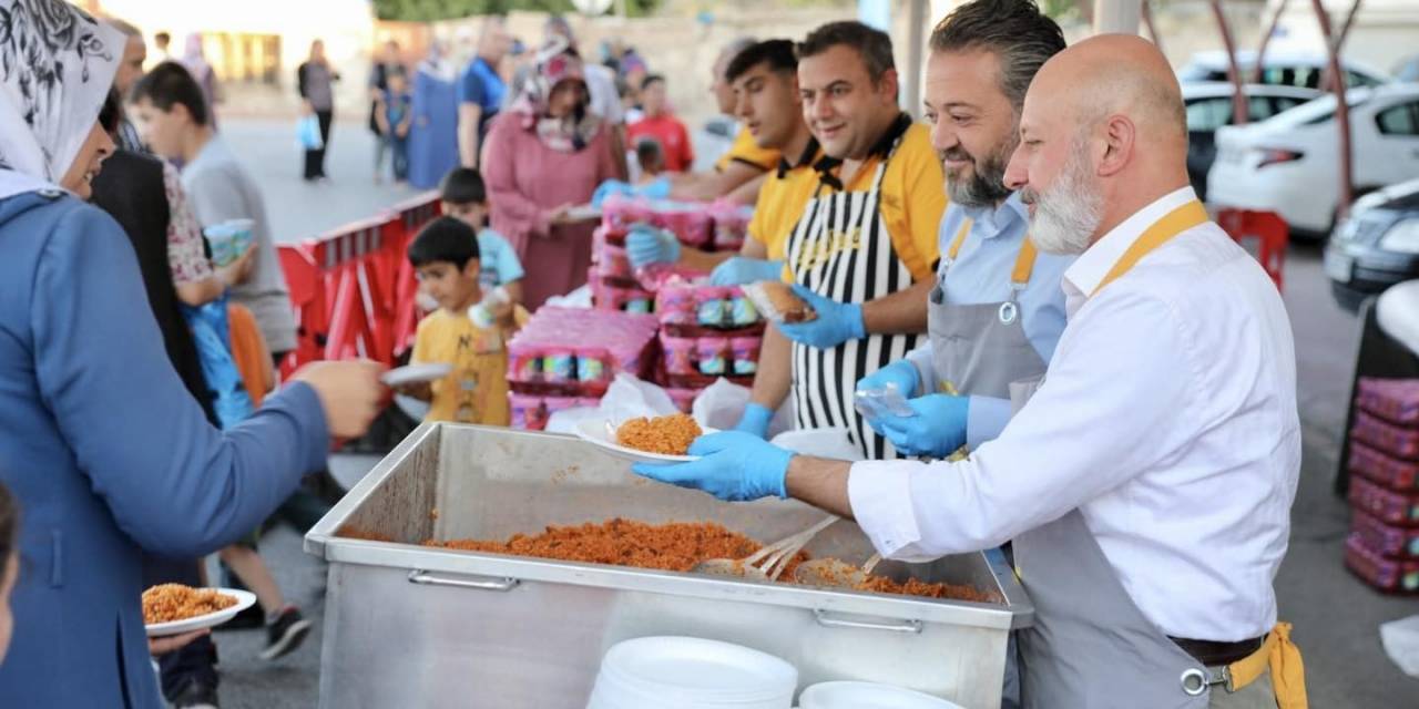 Başkan Çolakbayrakdar: Çocukların Yüzlerini Gülümsetmek İçin Çalışıyoruz"