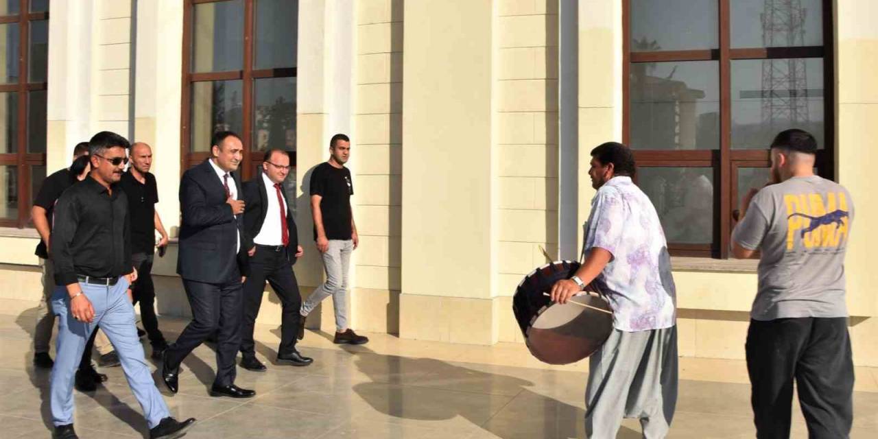 Toroslar Belediyesinde En Düşük İşçi Maaşı 15 Bin 500 Lira Oldu