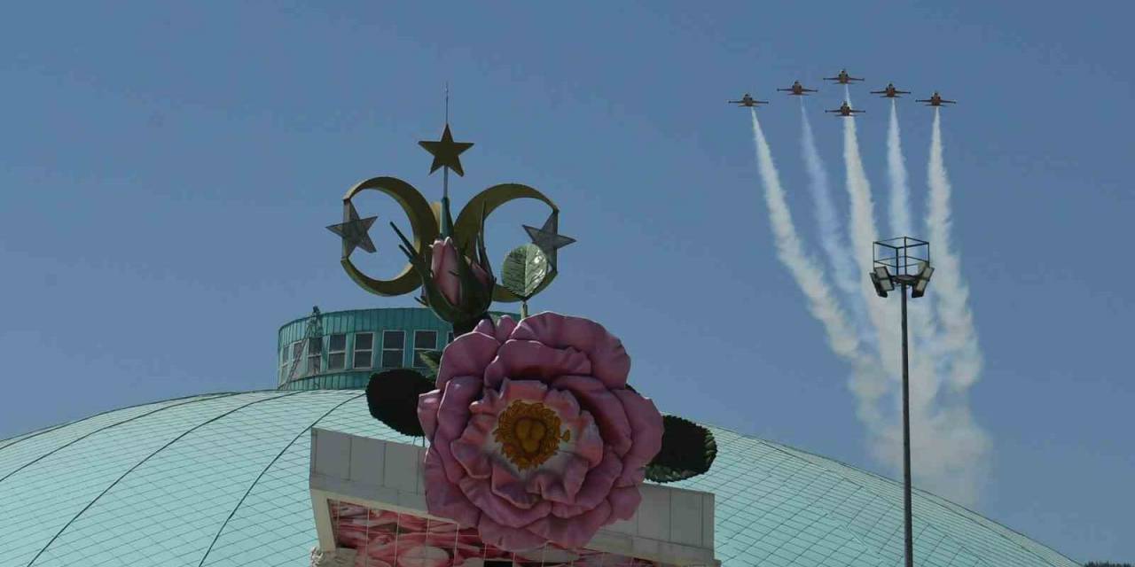 Türk Yıldızları Ekibi 6 Uçakla Isparta Semalarında Gösteri Yapacak