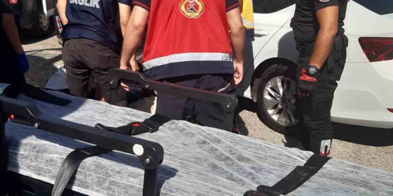 Van’da Otomobil İle Cip Çarpıştı: 2 Yaralı