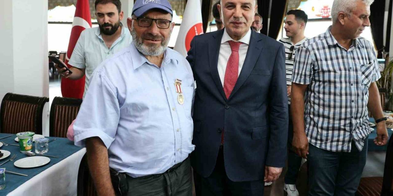 Keçiören’de Gaziler Onuruna Yemek Verildi
